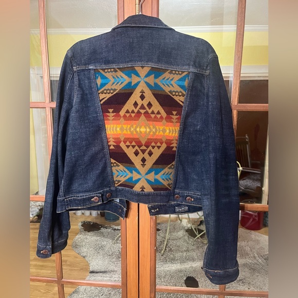 Pendleton women’s denim jacket - Picture 2 of 5